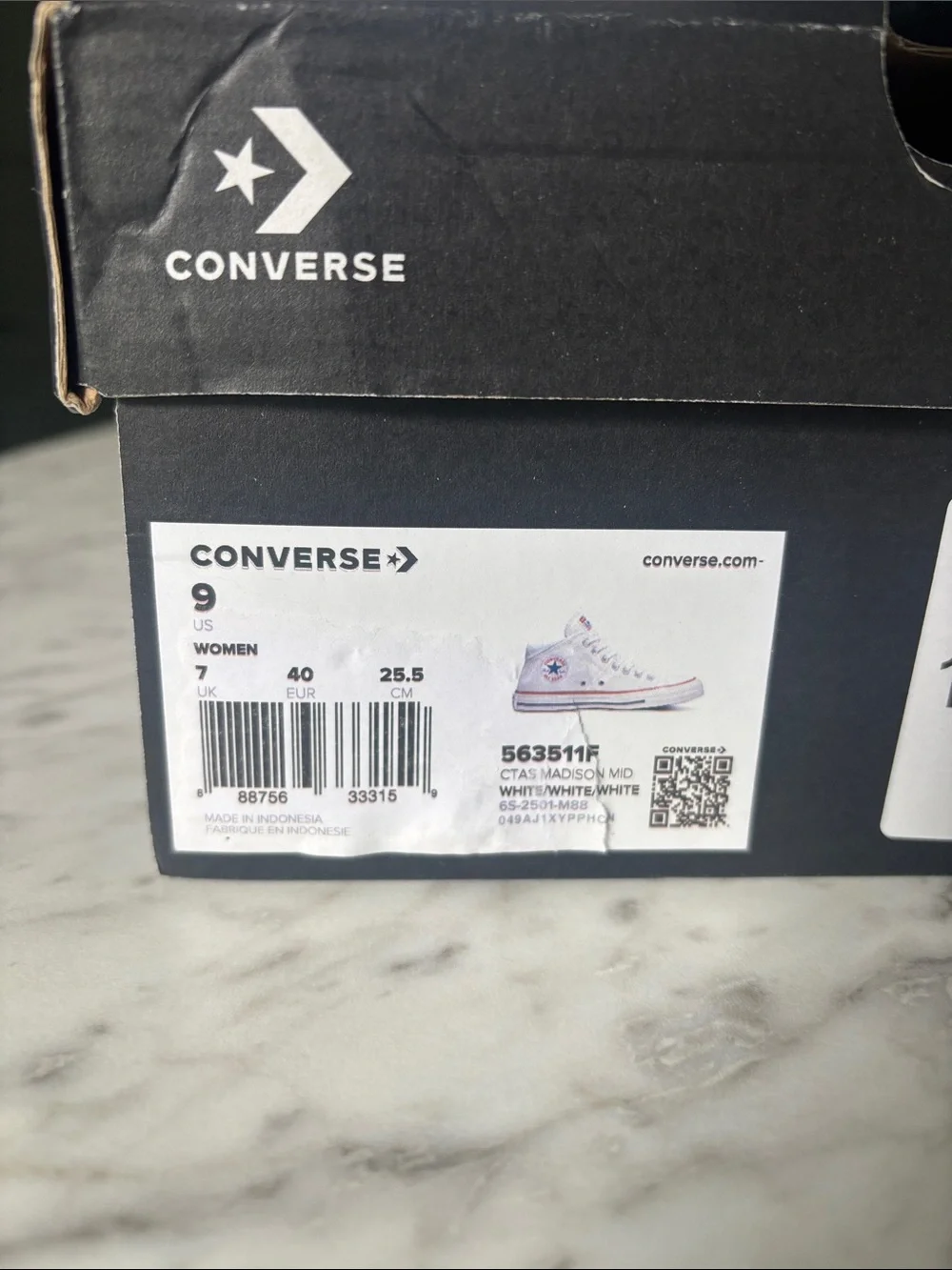 Converse White Mid-Top Sneakers with Blue Star and Red Stripe - Picture 6 of 6